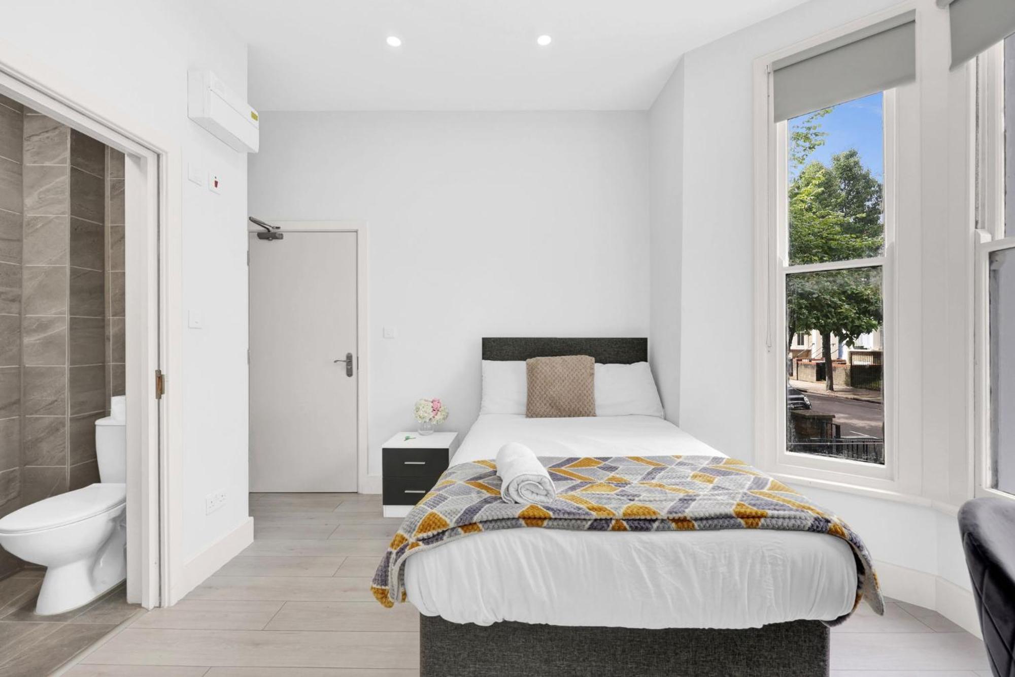 Hackney Suites Лондон Экстерьер фото
